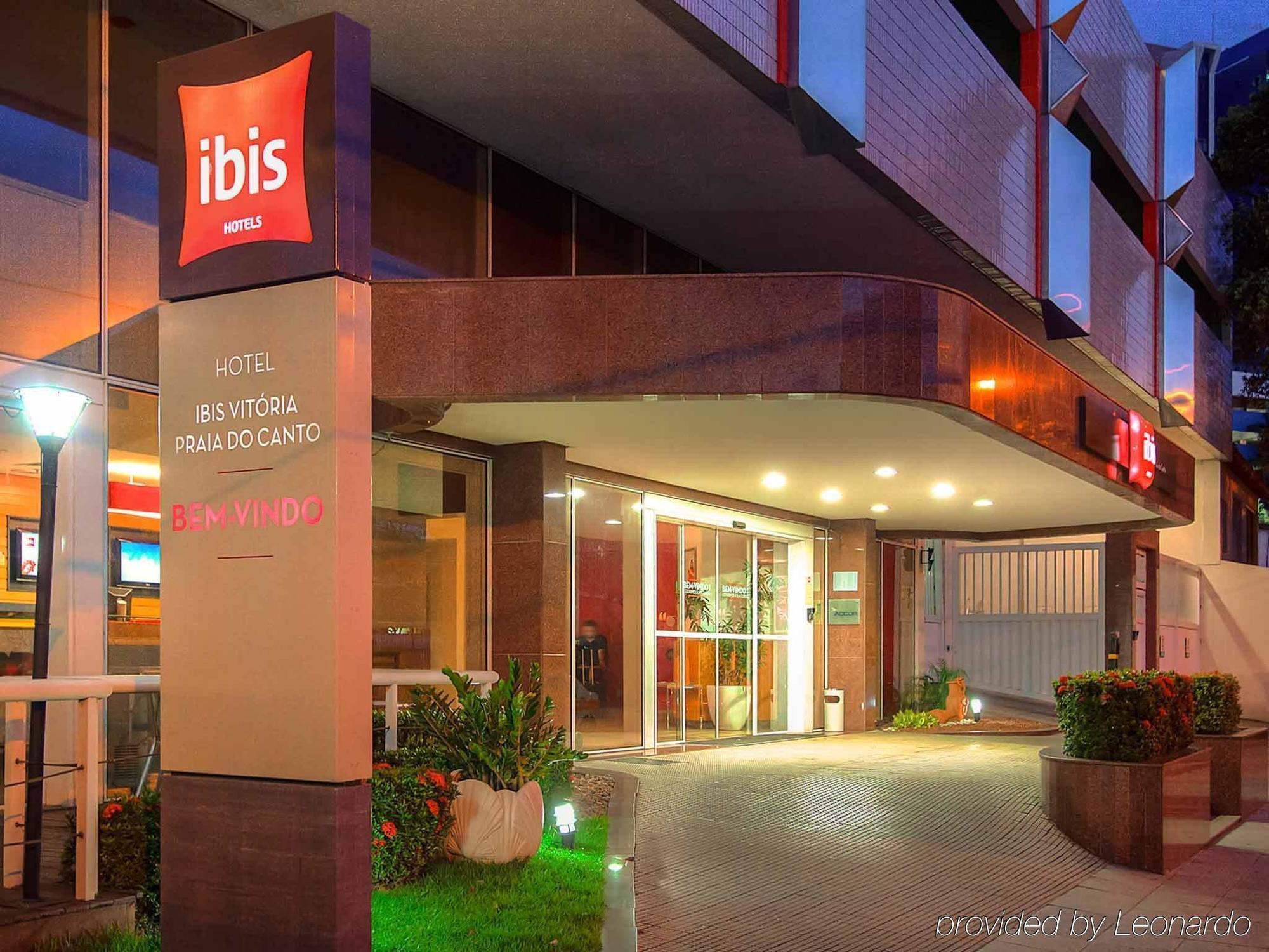 Ibis Vitoria Praia Do Canto Exterior foto